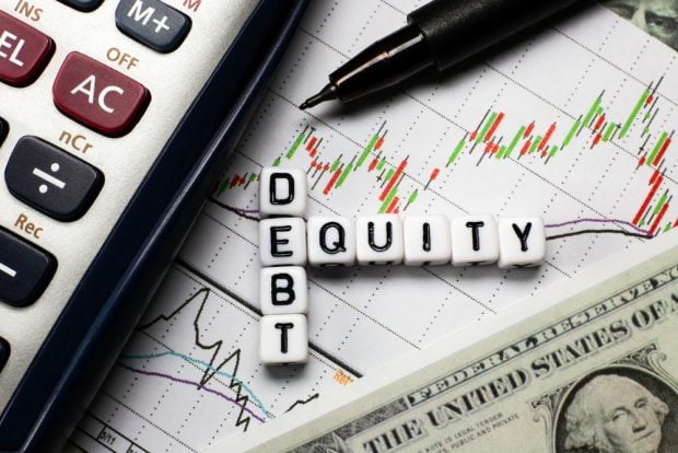 Debt to equity ratio chart with calculator and cash