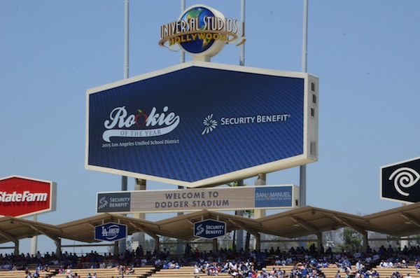 dodgers stadium jumbotron