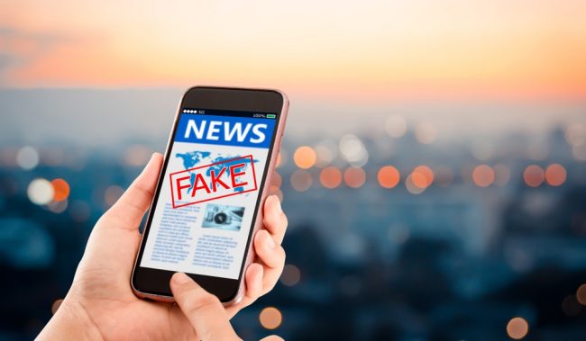 Fake news on smartphone