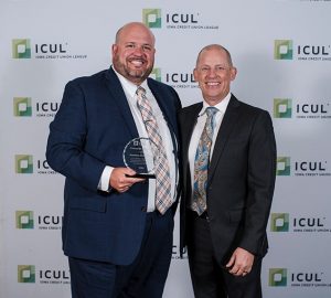 Matthew De Bisschop (left) and ICUL President/CEO Murray Williams